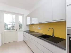 Pronájem bytu 2+1, Praha - Smíchov, Na pláni, 68 m2