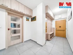 Prodej bytu 2+kk, Pardubice - Polabiny, Bělehradská, 77 m2