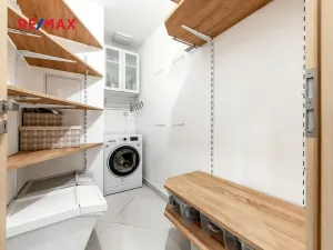 Pronájem bytu 2+kk, Praha - Libeň, Vojenova, 62 m2