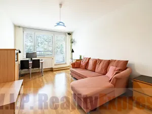 Prodej bytu 3+kk, Praha, Jeřabinová, 92 m2