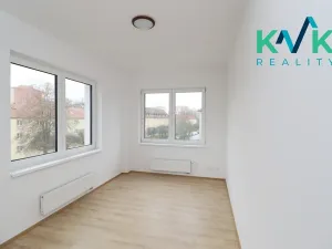 Pronájem bytu 3+kk, Karlovy Vary, Šumavská, 78 m2