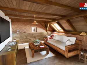 Prodej bytu 4+kk, Kounov, 103 m2