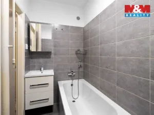 Prodej bytu 2+1, Kralupy nad Vltavou - Lobeček, Štefánikova, 52 m2