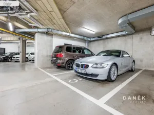 Prodej bytu 3+kk, Oslavany, náměstí 13. prosince, 76 m2