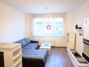Pronájem bytu 2+kk, České Budějovice, Papírenská, 38 m2
