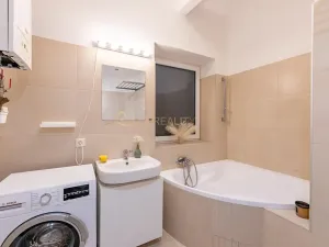 Prodej bytu 3+kk, Olomouc, Husitská, 80 m2