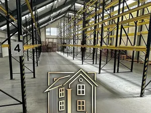 Pronájem skladu, Praha, Libušská, 1900 m2