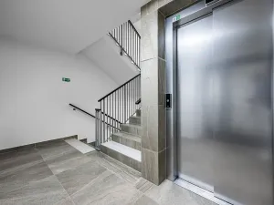 Pronájem bytu 2+kk, Praha - Libeň, Vojenova, 48 m2