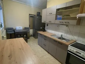 Pronájem bytu 2+1, Tisová, 57 m2