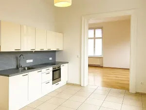 Pronájem bytu 3+1, Praha - Smíchov, Ostrovského, 145 m2