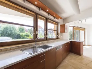 Pronájem rodinného domu, Praha - Břevnov, Rozdělovská, 360 m2