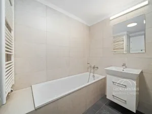 Pronájem bytu 2+kk, Praha - Chodov, Líbalova, 44 m2
