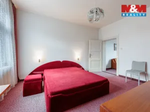 Prodej ubytování, Bečov nad Teplou, Nádražní, 298 m2