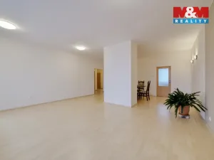 Pronájem bytu 3+1, Mariánské Lázně, Stavbařů, 105 m2