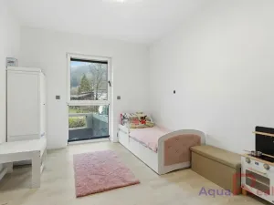 Prodej rodinného domu, Karlovy Vary, 180 m2