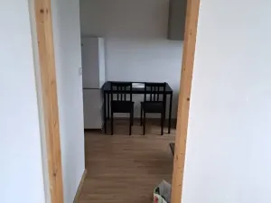 Pronájem bytu 1+kk, Praha, 37 m2