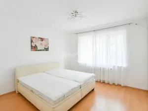 Pronájem vily, Praha - Suchdol, Havraní, 220 m2