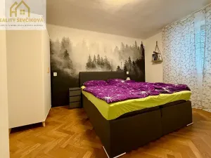 Pronájem bytu 2+1, Pardubice, Jiránkova, 63 m2