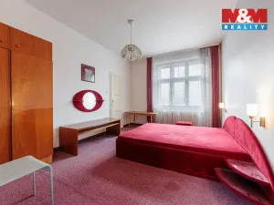 Prodej rodinného domu, Bečov nad Teplou, Nádražní, 298 m2