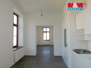 Prodej obchodního prostoru, Jablonec nad Nisou, Komenského, 600 m2