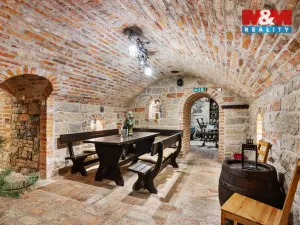 Prodej obchodního prostoru, Jablonec nad Nisou, Komenského, 600 m2