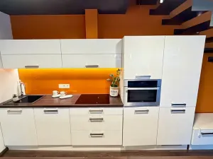 Pronájem bytu 2+kk, Pardubice, nábřeží Závodu míru, 76 m2