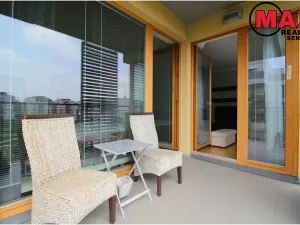 Pronájem bytu 2+kk, Praha - Hrdlořezy, V třešňovce, 61 m2