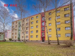 Prodej bytu 3+1, Karviná, tř. Těreškovové, 75 m2