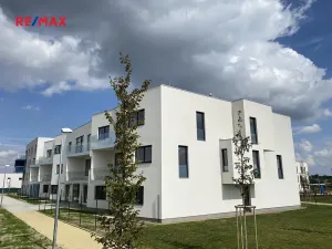 Prodej bytu 2+kk, Praha - Dolní Počernice, Černodolská, 66 m2