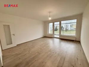 Prodej bytu 2+kk, Praha - Dolní Počernice, Černodolská, 64 m2