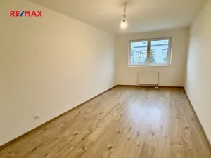 Prodej bytu 2+kk, Praha - Dolní Počernice, Černodolská, 64 m2