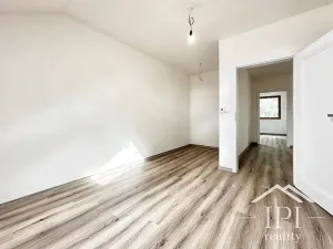 Pronájem rodinného domu, Bořanovice, U Rybníka, 160 m2