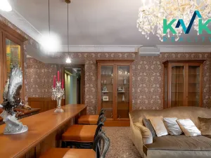 Prodej bytu 6+kk a větší, Karlovy Vary, U Imperiálu, 252 m2