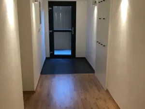 Pronájem bytu 2+kk, Praha - Záběhlice, Nad Chaloupkami, 62 m2