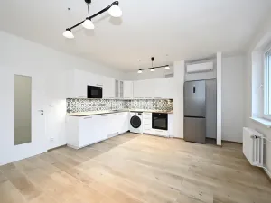 Pronájem bytu 2+kk, Praha - Smíchov, Kroftova, 58 m2