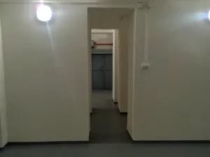 Pronájem skladu, Praha - Bubeneč, Šestidomí, 105 m2