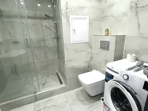 Pronájem bytu 2+kk, Praha - Prosek, Vysočanská, 43 m2