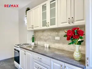 Pronájem bytu 2+1, Pardubice, Čs. armády, 60 m2