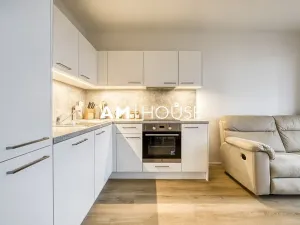 Prodej bytu 3+kk, Praha - Hloubětín, Kolbenova, 72 m2