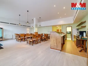 Prodej obchodního prostoru, Mariánské Lázně, Masarykova, 101 m2
