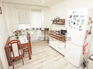 Prodej bytu 3+1, Neratovice, 68 m2