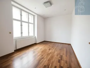 Prodej bytu 3+1, Praha - Holešovice, Veletržní, 102 m2