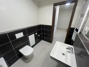Pronájem bytu 2+kk, Praha - Prosek, Čakovická, 43 m2