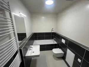 Pronájem bytu 2+kk, Praha - Prosek, Čakovická, 43 m2