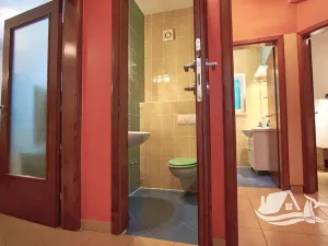 Prodej vícegeneračního domu, Vodice, Chorvatsko, 1230 m2