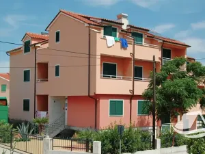Prodej vícegeneračního domu, Vodice, Chorvatsko, 1230 m2
