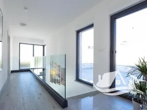 Prodej vily, Split, Chorvatsko, 195 m2