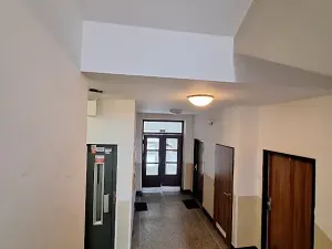 Pronájem bytu 2+1, Praha - Břevnov, Bělohorská, 57 m2