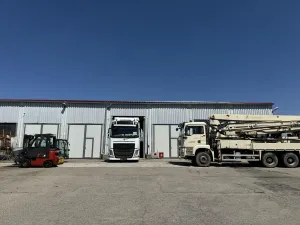 Pronájem komerčního pozemku, Holubice, 700 m2