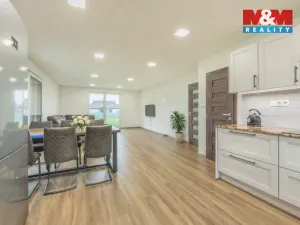 Prodej rodinného domu, Dolní Bousov - Vlčí Pole, 213 m2